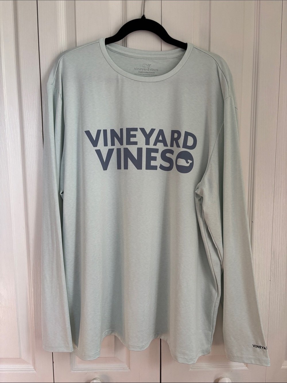 Vineyard Vines Performance Long Sleeve Tee. Size  XL